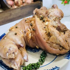 Chân giò hấp mắn nhỉ