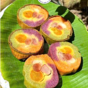 Bánh tét 3 màu trứng muối làm tại Houston